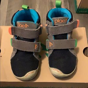 Plae hi tops sneakers